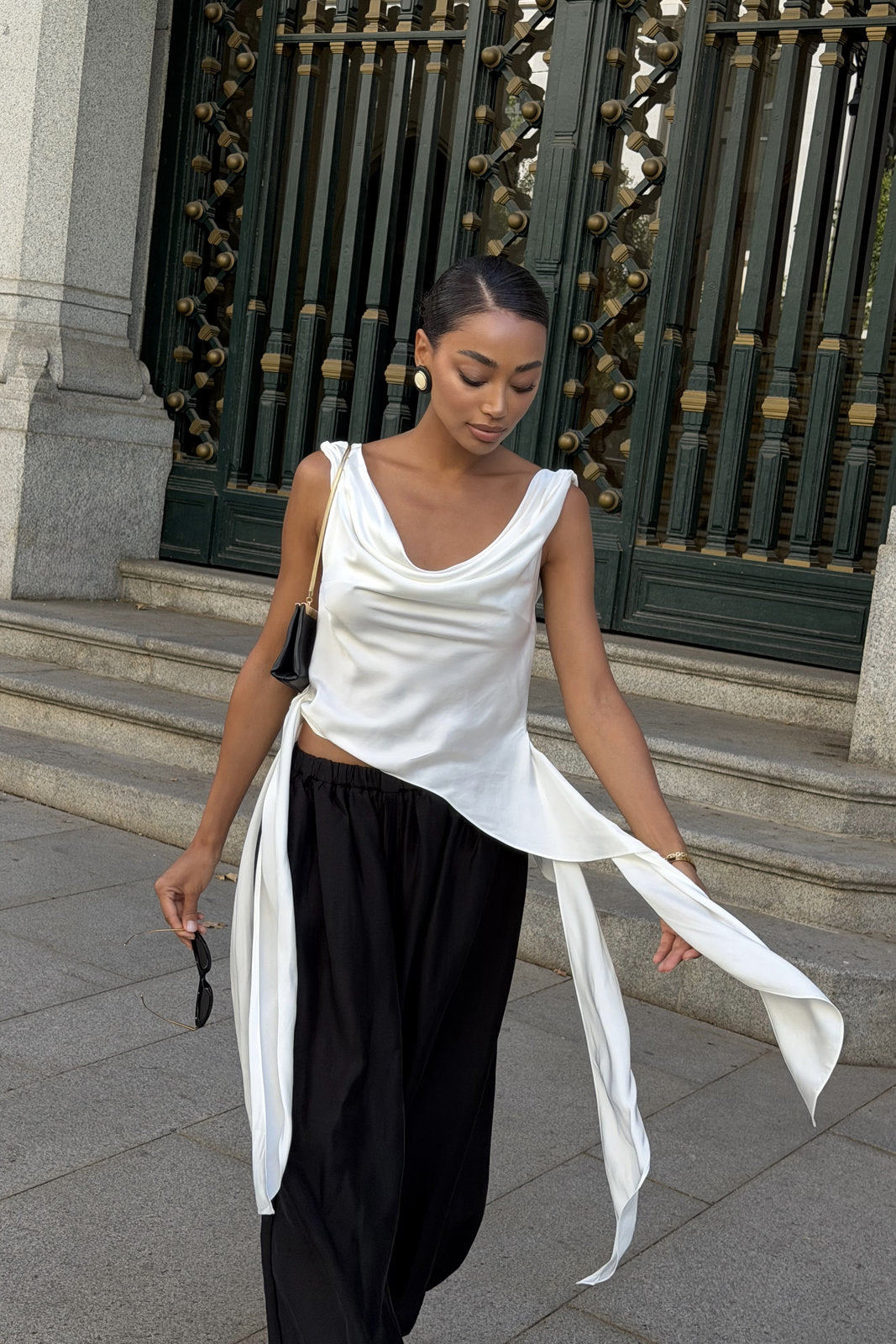 BLACK BALLOON TROUSERS