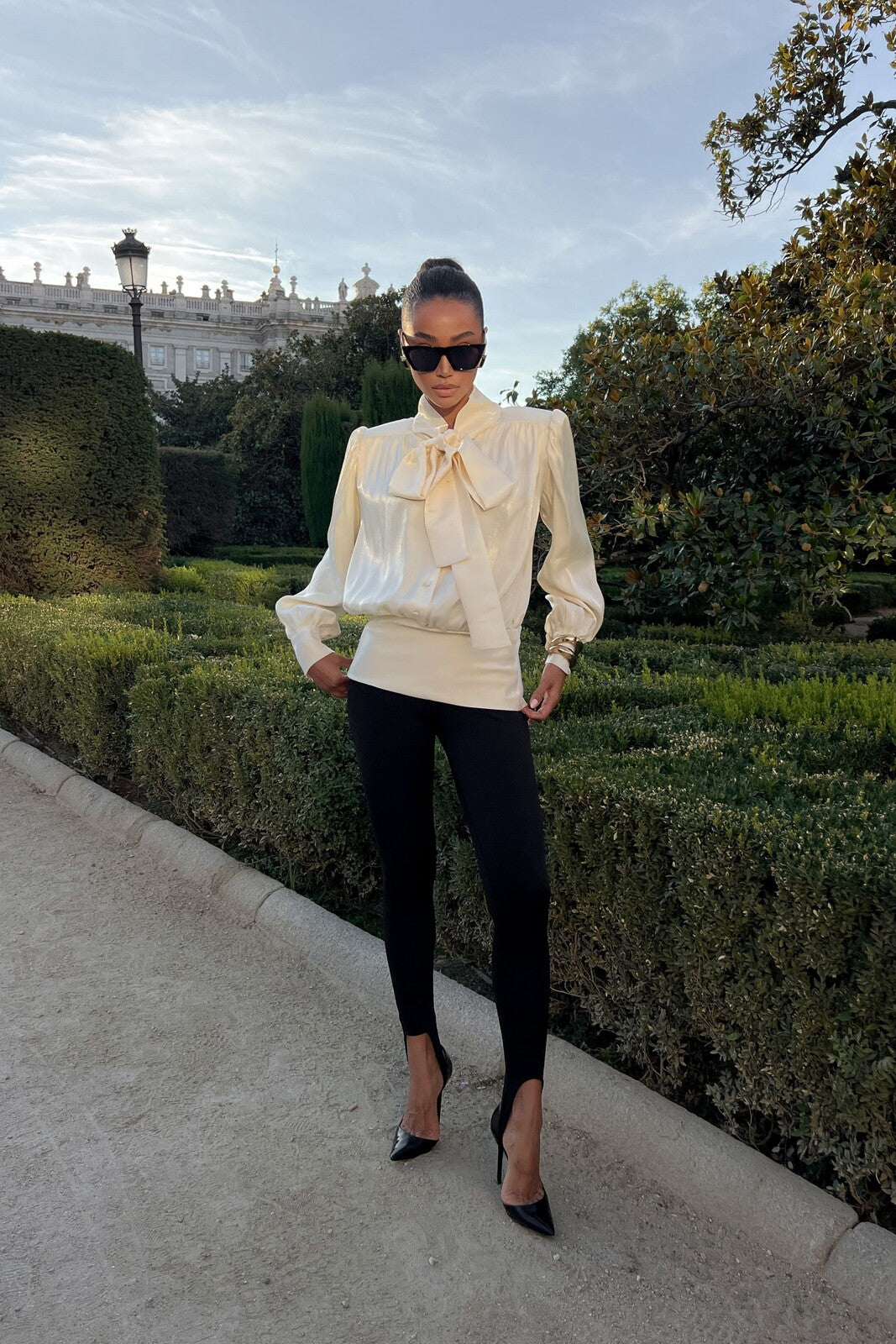 PEARL BLOUSE WITH BOW