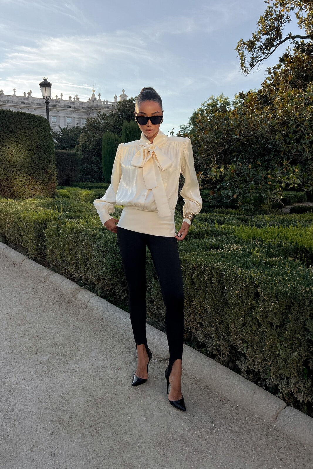 LEGGINGS NEGRAS CON ELÁSTICO INTERIOR