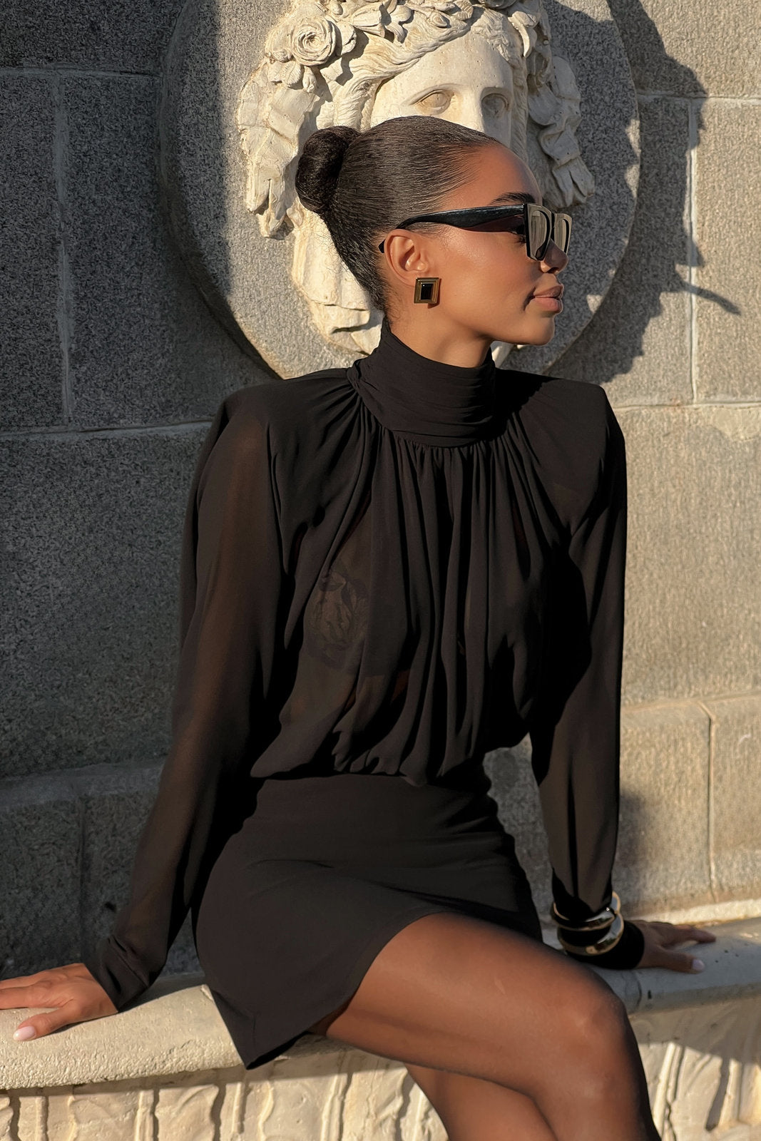 ROBE COURTE NOIRE EN GEORGETTE