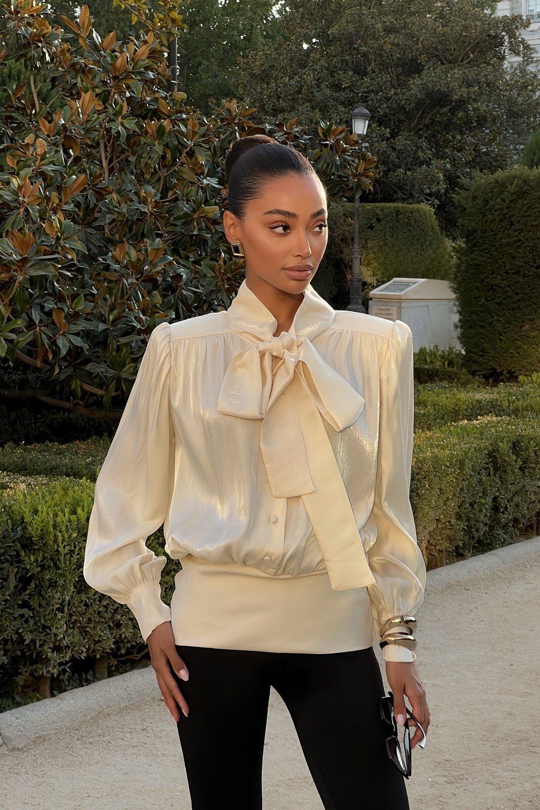 PEARL BLOUSE WITH BOW