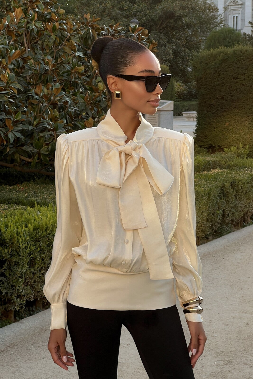 PEARL BLOUSE WITH BOW