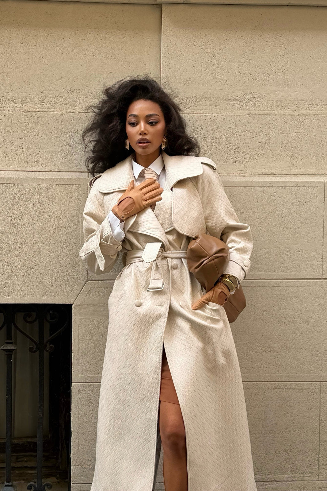 GABARDINE BEGE CLARA TEXTURIZADA