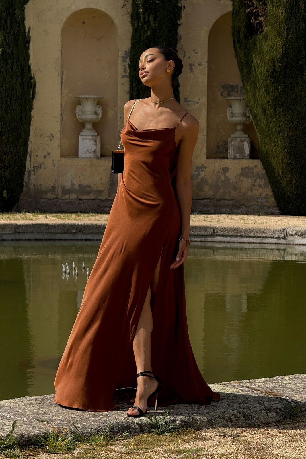BROWN DRESS WITH DEEP BACK NECKLINE