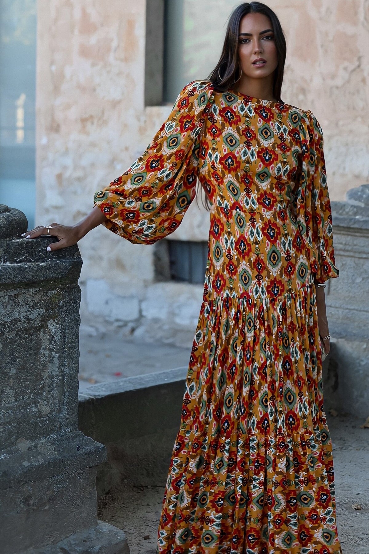 VESTIDO LARANJA COMPRIDO COM ESTAMPADO FLORAL