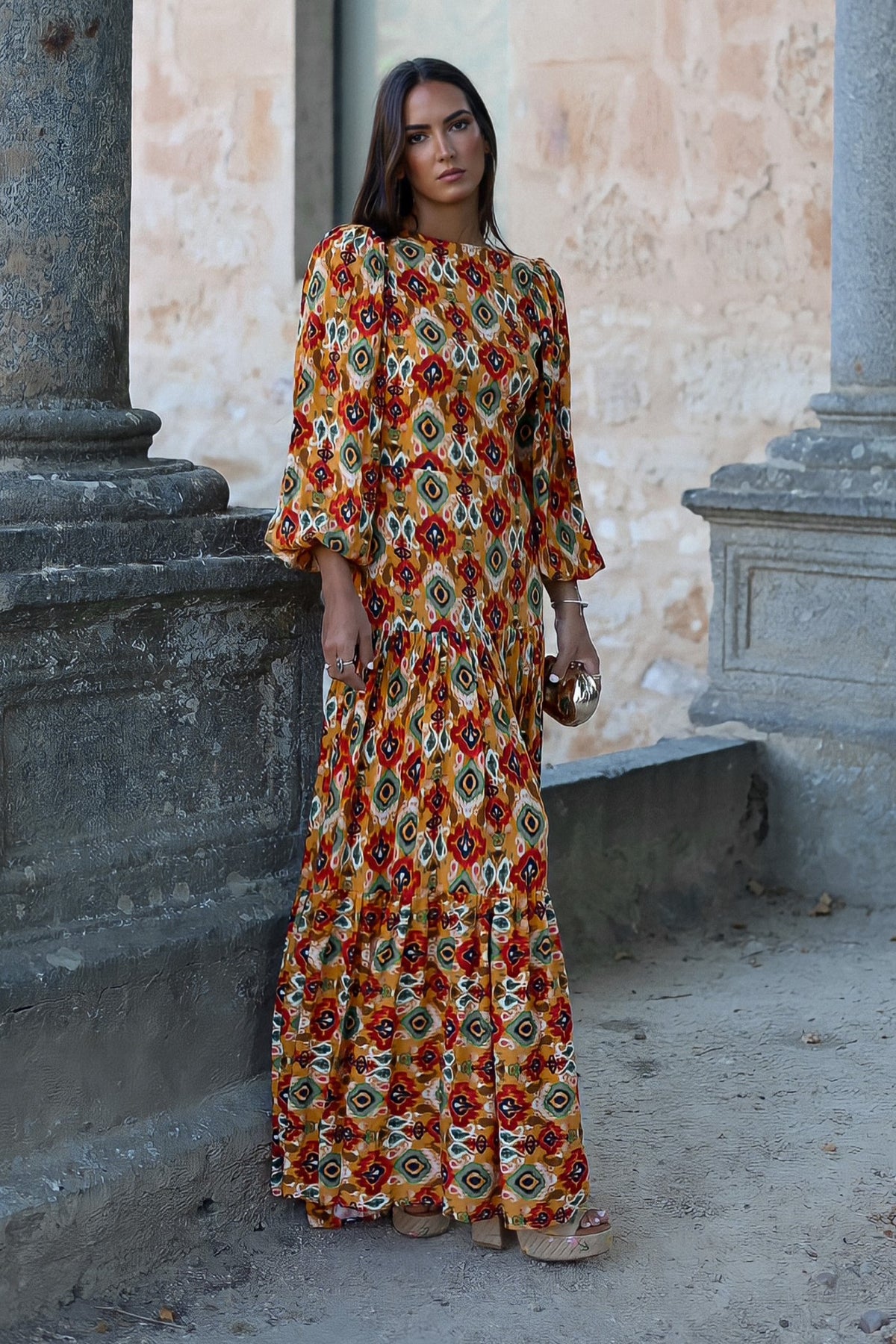VESTIDO LARANJA COMPRIDO COM ESTAMPADO FLORAL