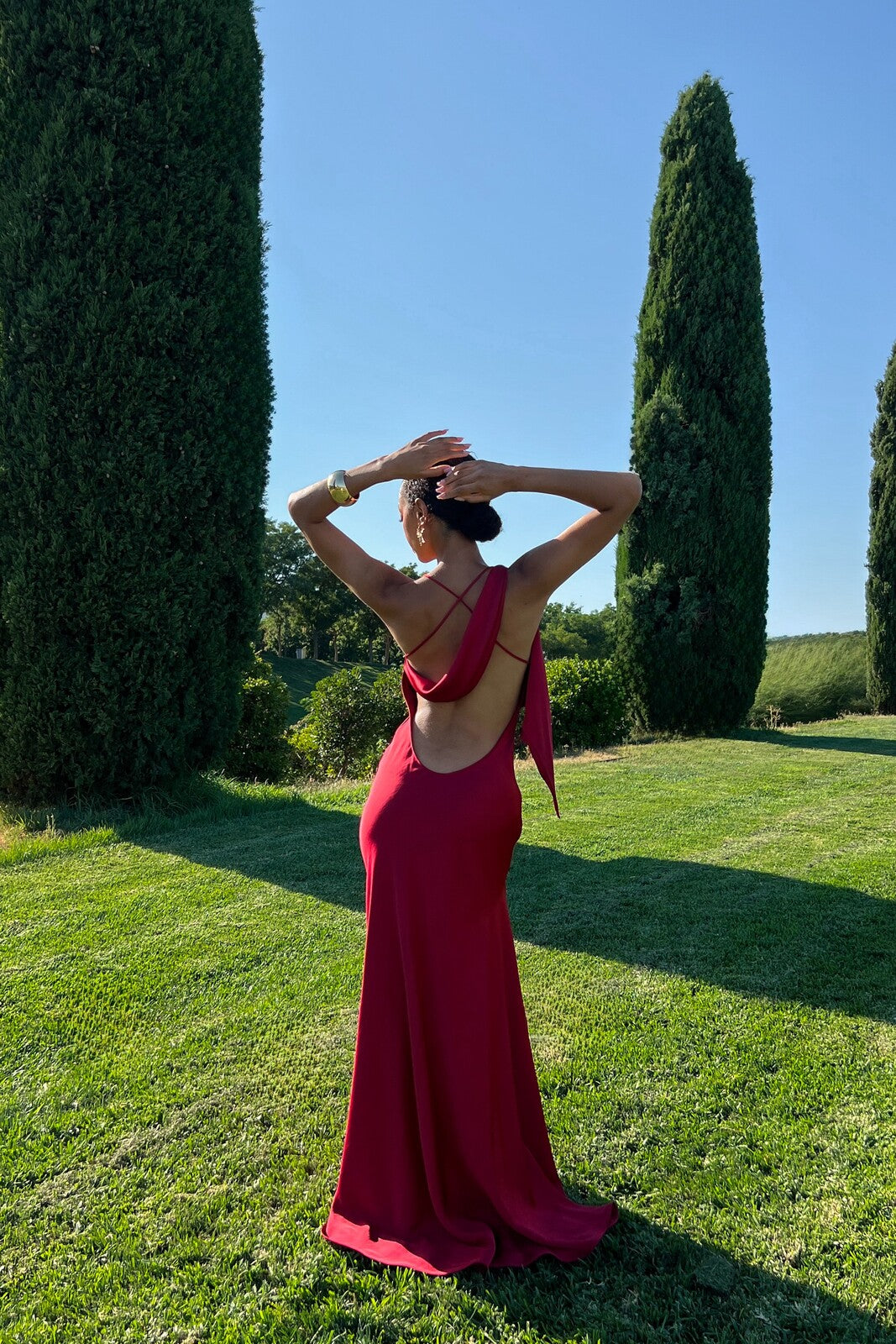 BORDEAUX LONG DRESS WITH SIDE SLIT AND OPEN BACK