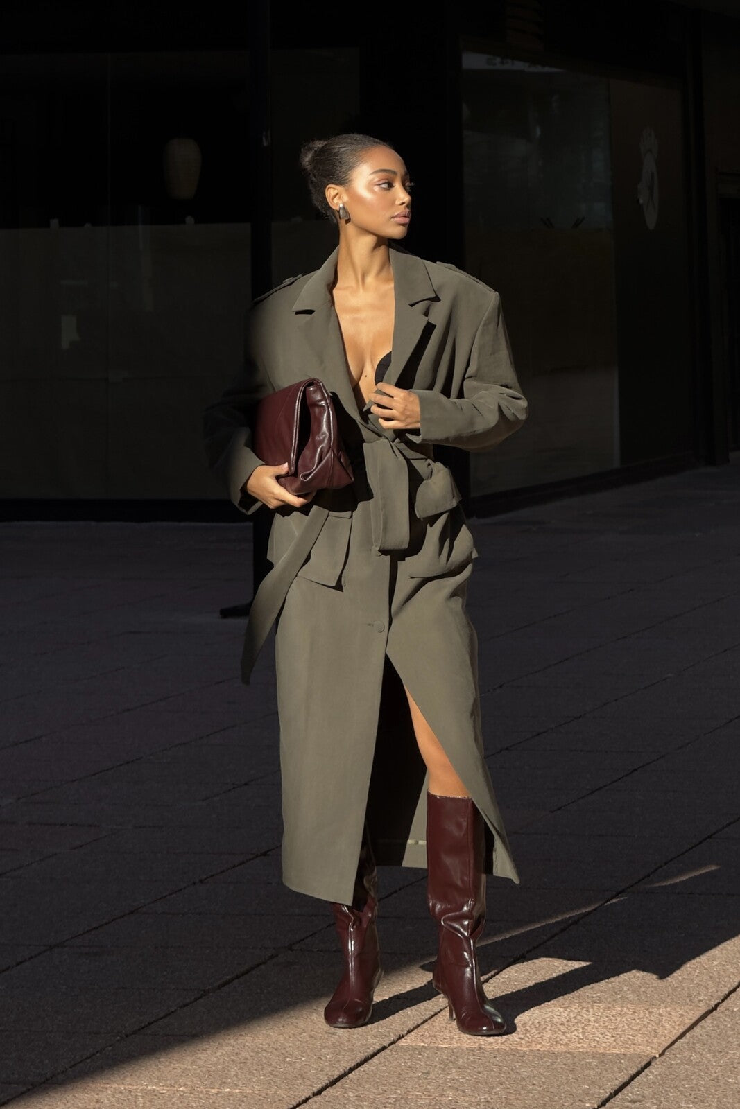 OLIVE GREEN TRENCH COAT - KAO OLIVE GREEN TRENCH COAT - KAO