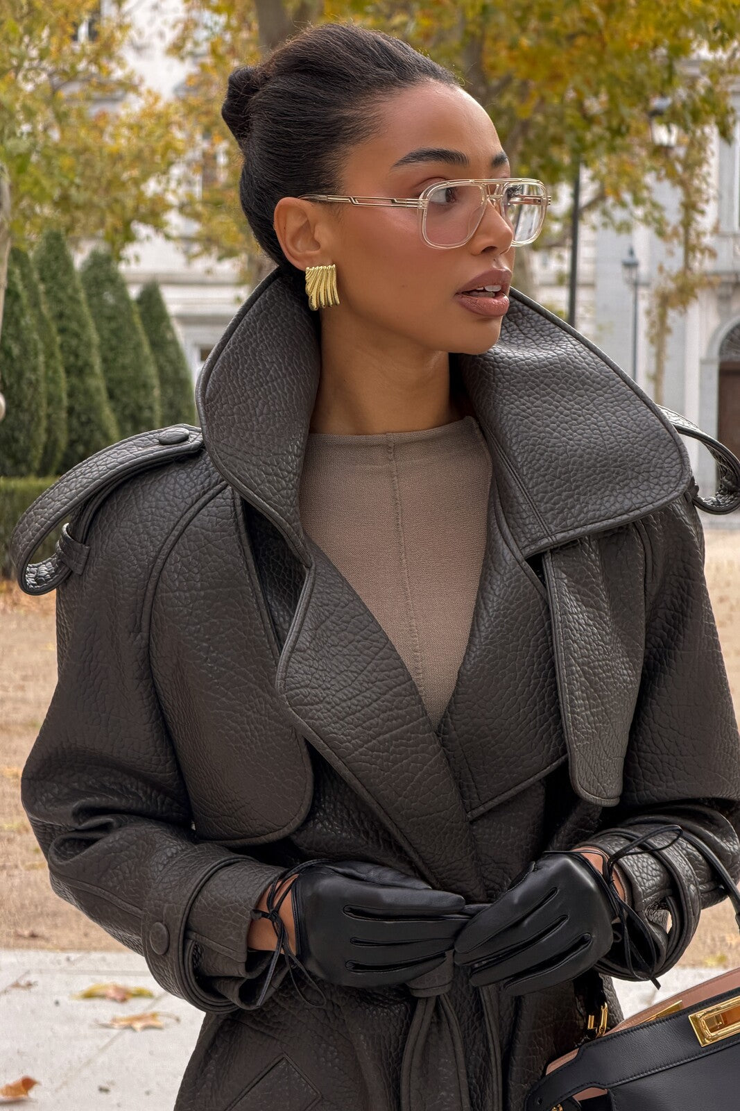 GABARDINA GRIS CON TEXTURA