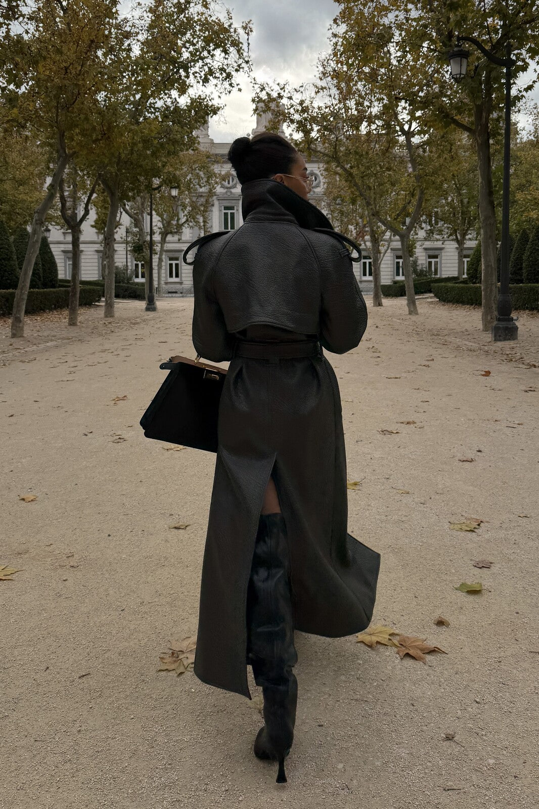 GABARDINA GRIS CON TEXTURA