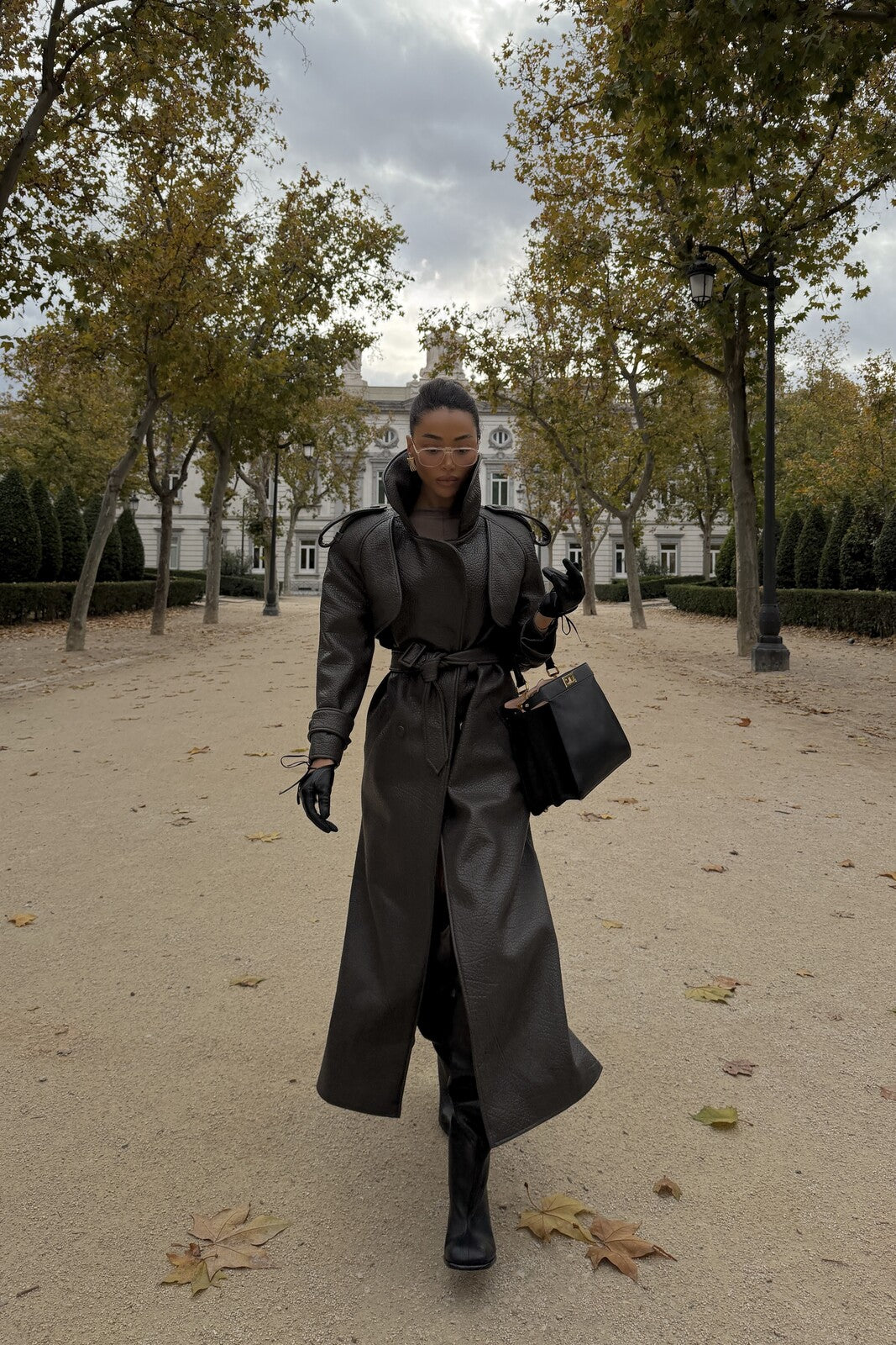 GABARDINA GRIS CON TEXTURA