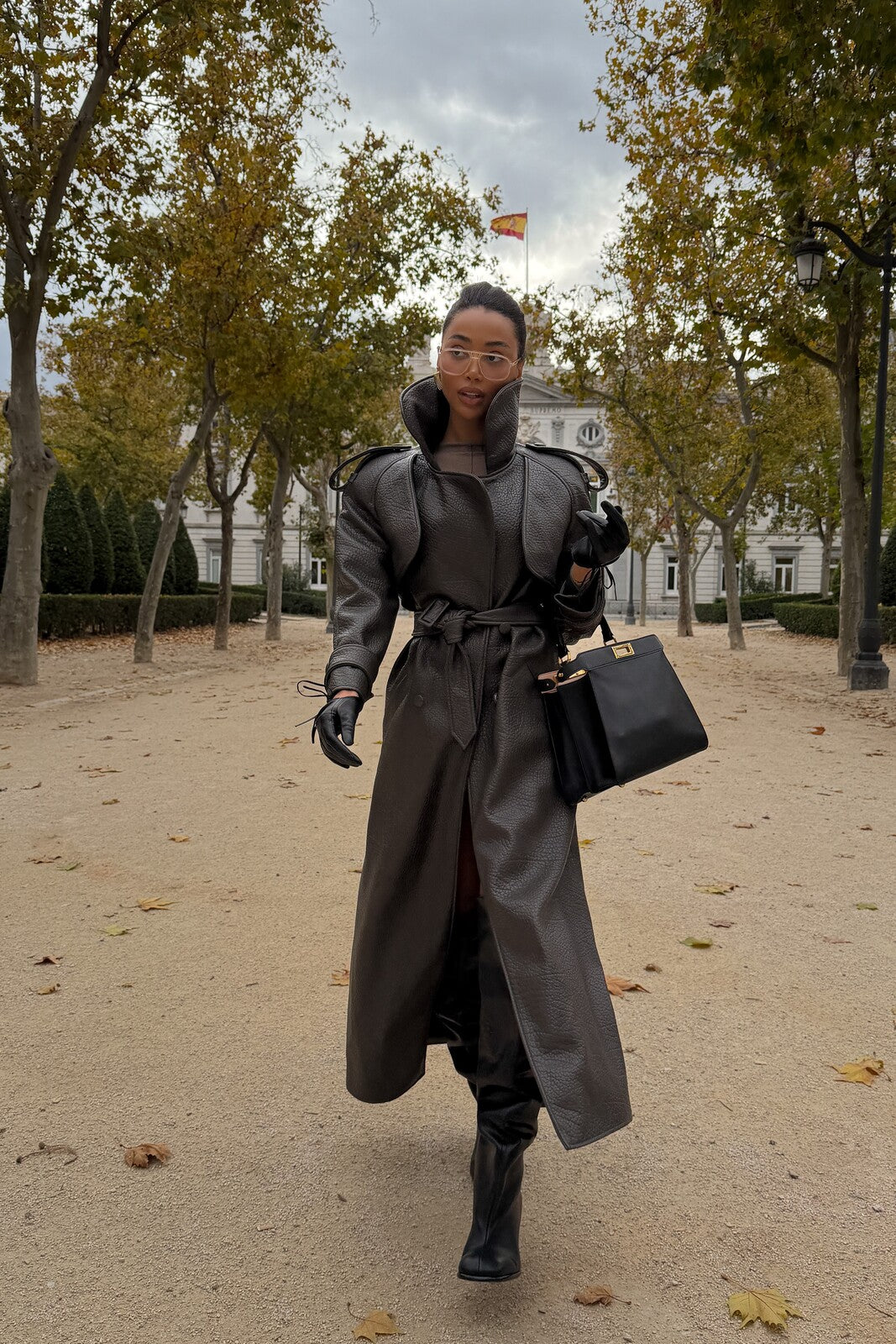 GABARDINA GRIS CON TEXTURA