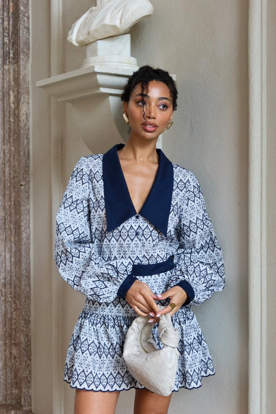 NAVY BLUE BLOUSE CLASSIC PATTERN