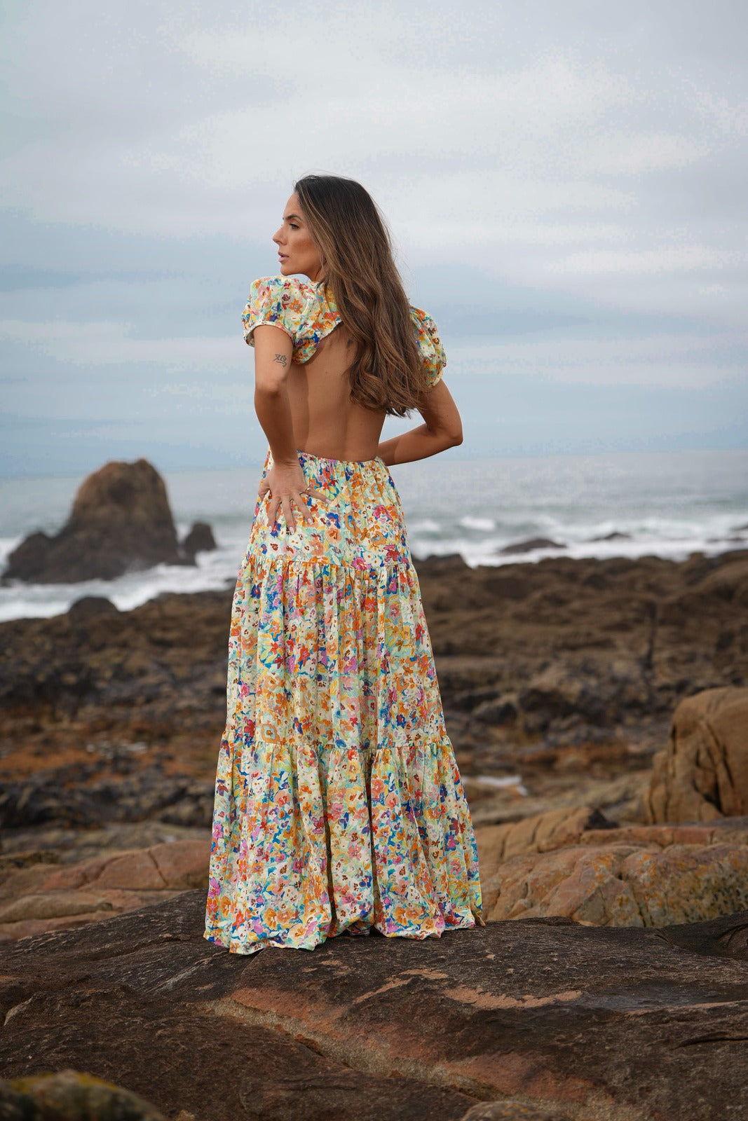 VESTIDO MULTICOLOR COMPRIDO ESTAMPADO FLORAL