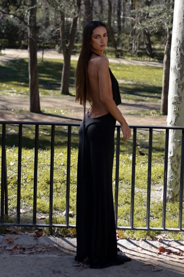 LONG BLACK KNITTED DRESS WITH PLUNGING NECKLINE