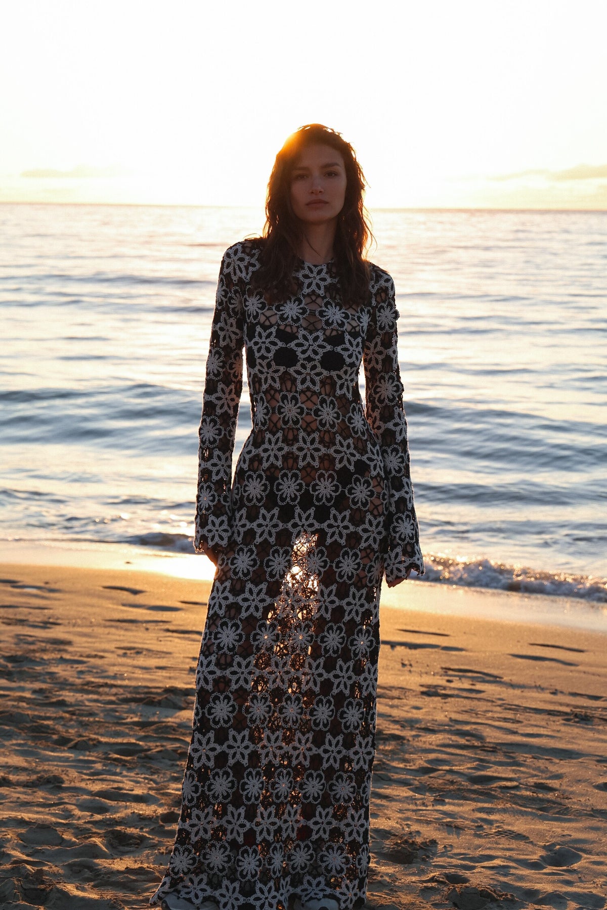LONG BLACK AND WHITE TRICOT DRESS