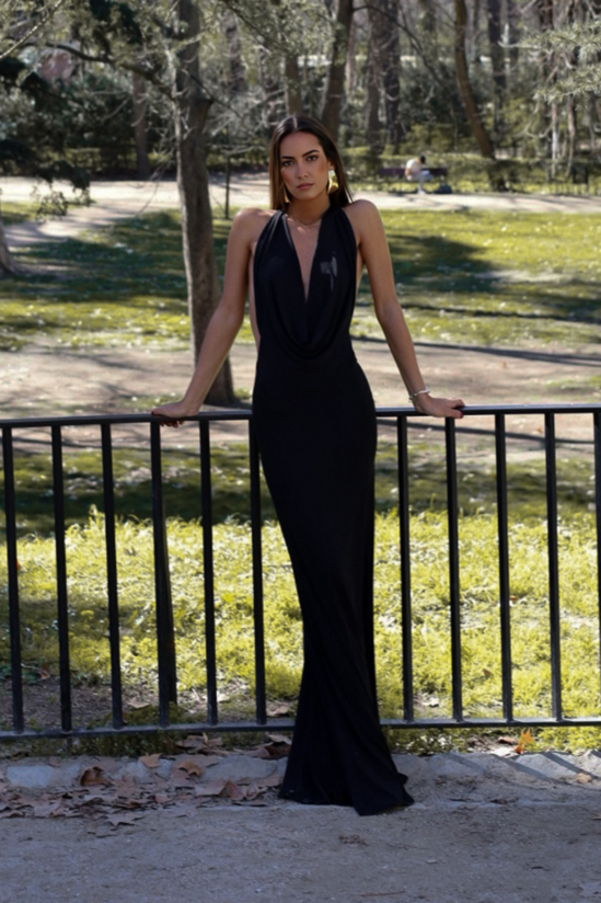LONG BLACK KNITTED DRESS WITH PLUNGING NECKLINE