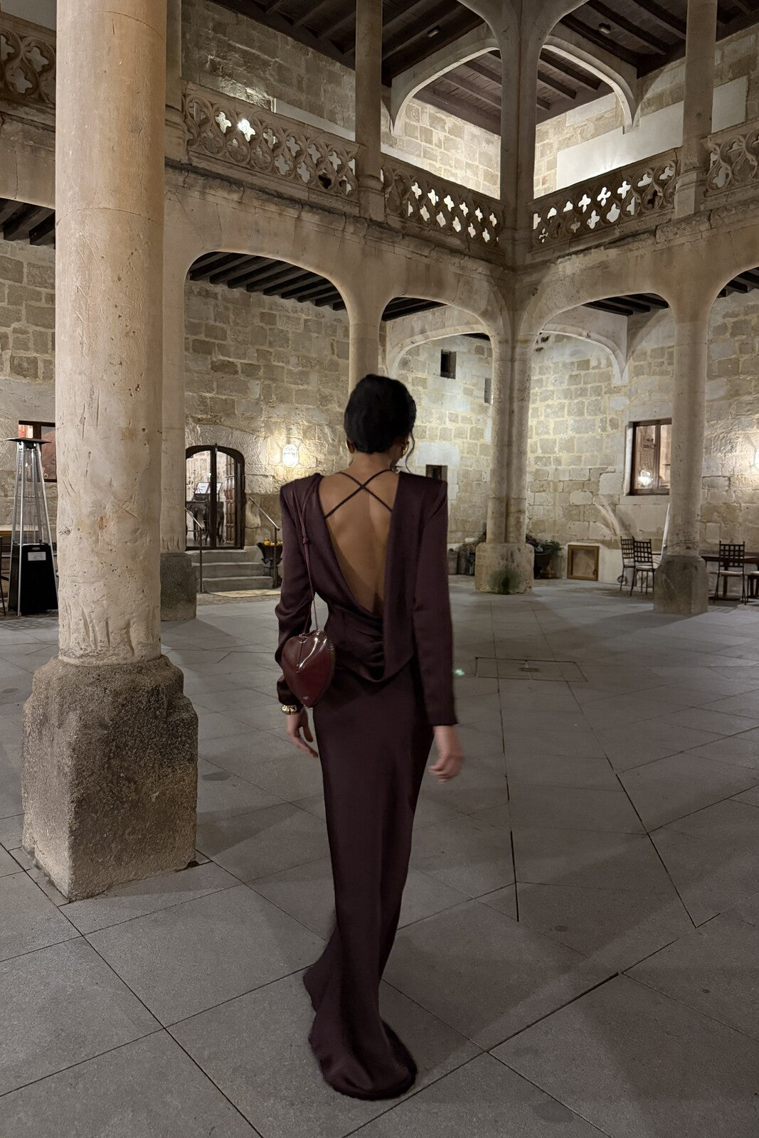 VESTITO LUNGO BORGOGNA CON MANICHE LUNGHE