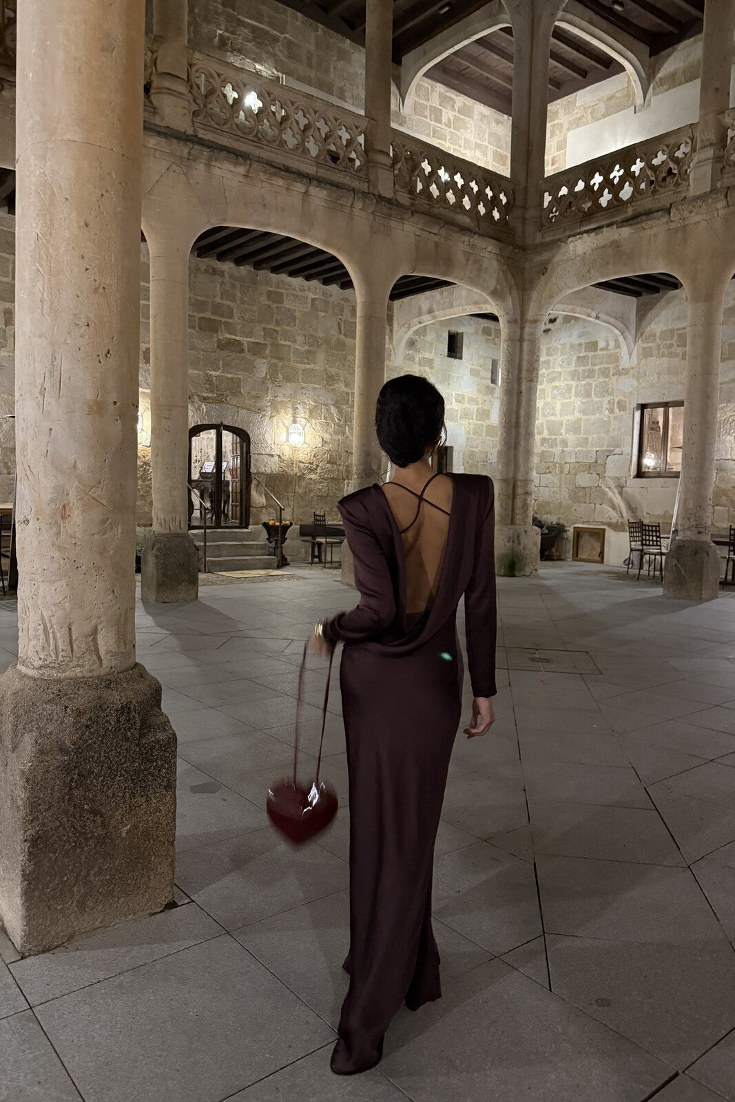 VESTITO LUNGO BORGOGNA CON MANICHE LUNGHE