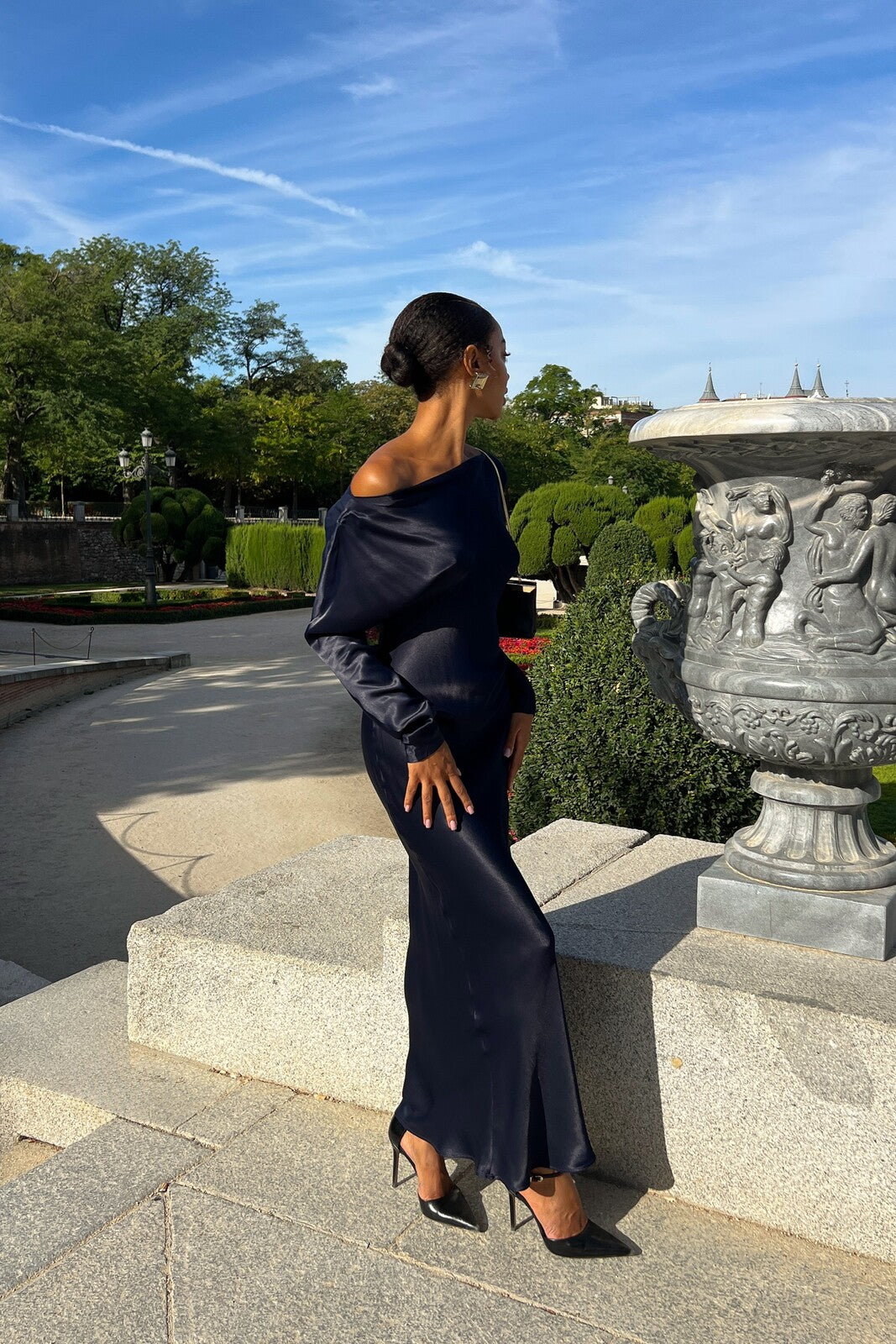 NAVY BLUE BOAT NECK DRESS - KAO NAVY BLUE BOAT NECK DRESS - KAO