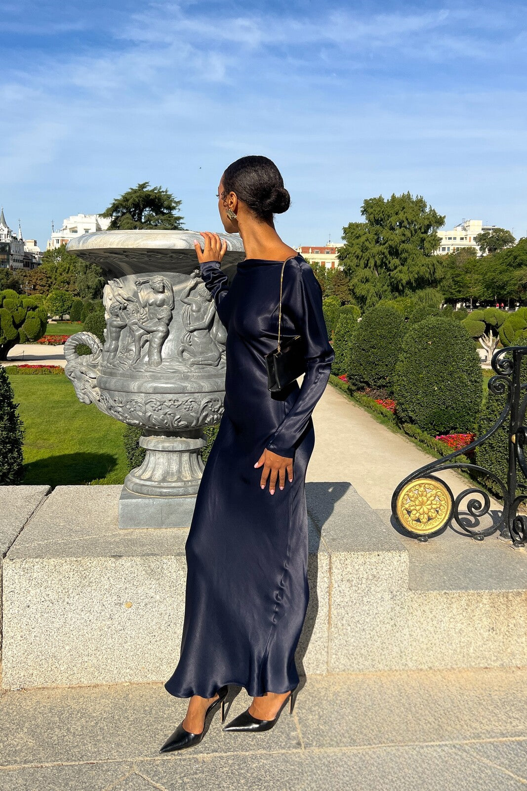 NAVY BLUE BOAT NECK DRESS - KAO NAVY BLUE BOAT NECK DRESS - KAO