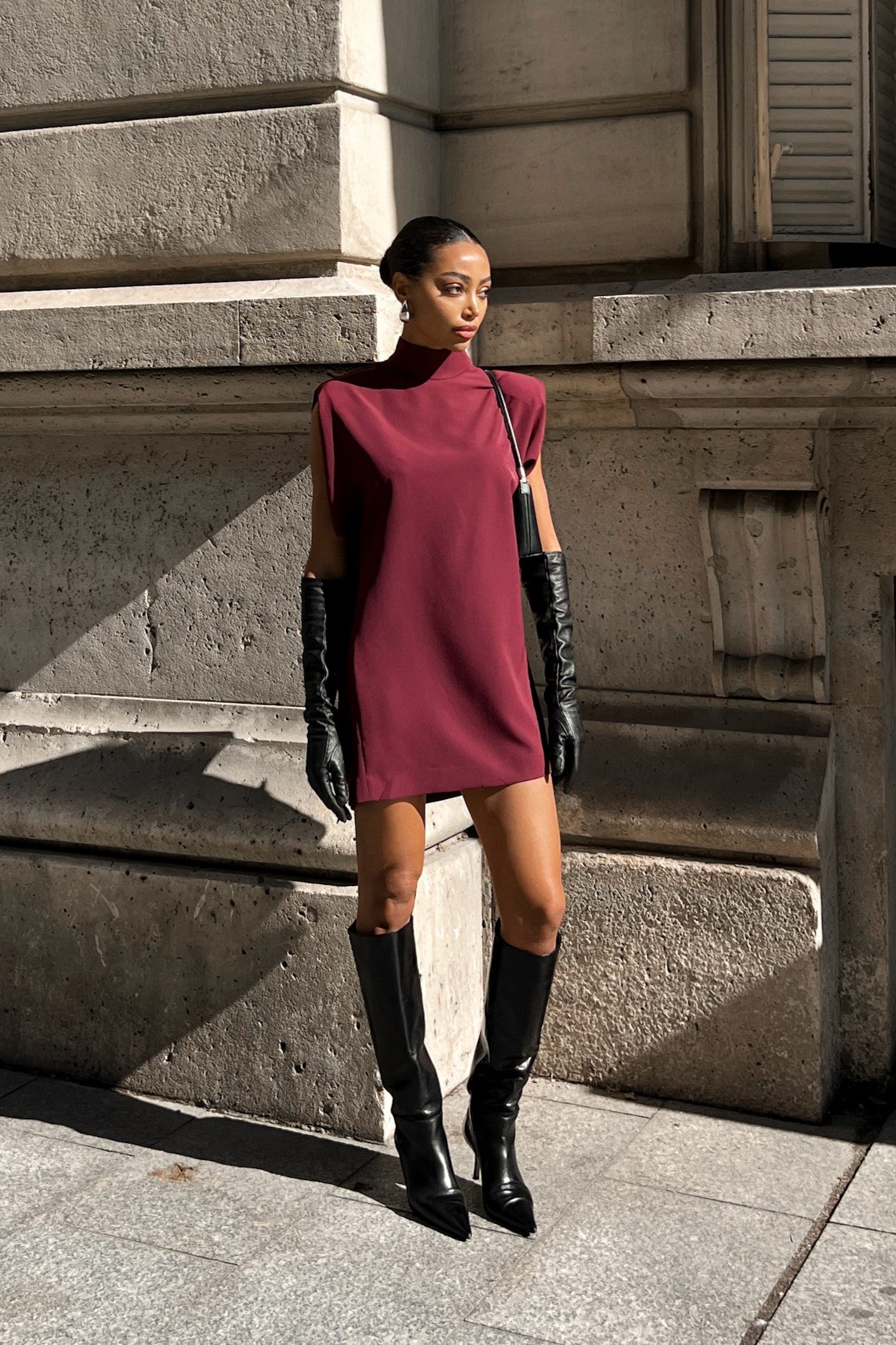 bordeaux short dress SHORT BORDEAUX DRESS WITH CAPE