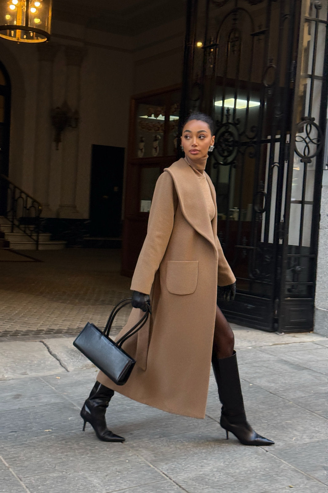 CAMEL COAT WITH BELT