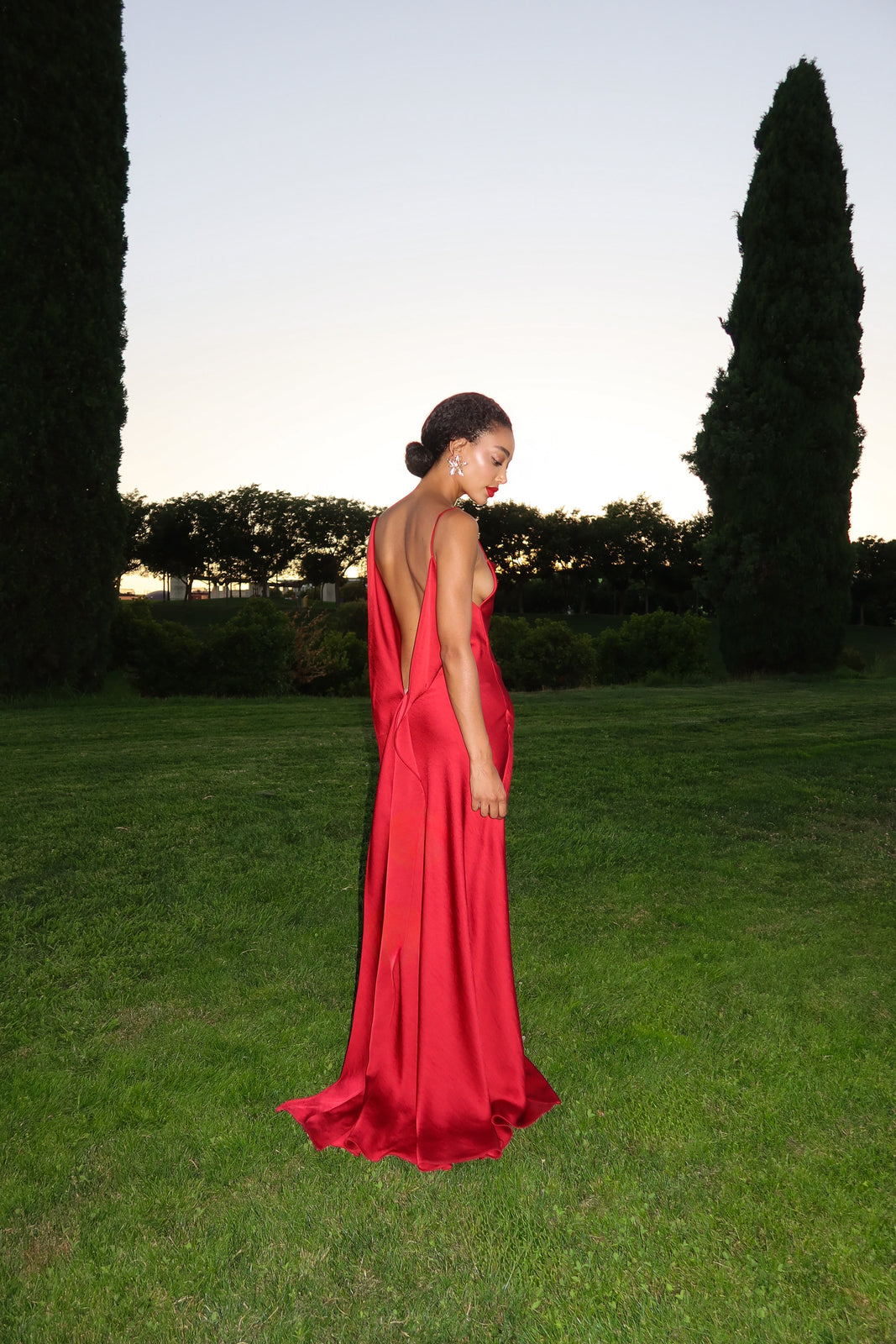 BORDEAUX DRESS DEEP BACK NECKLINE