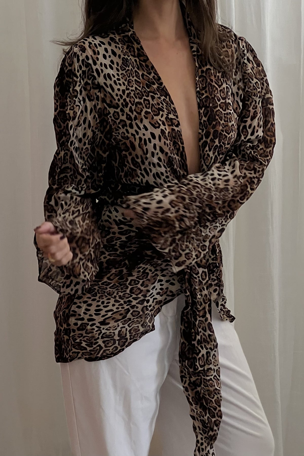 BLUSA CON ESTAMPADO DE LEOPARDO