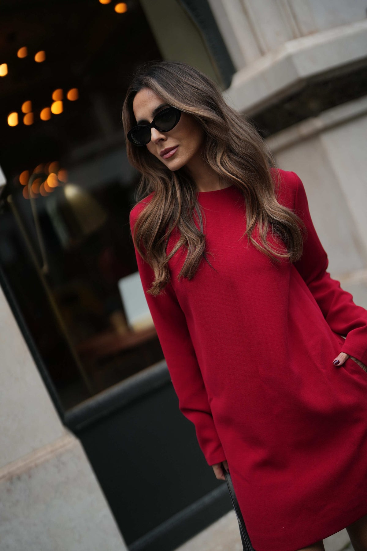 RED SHORT DRESS WITH LONG SLEEVES