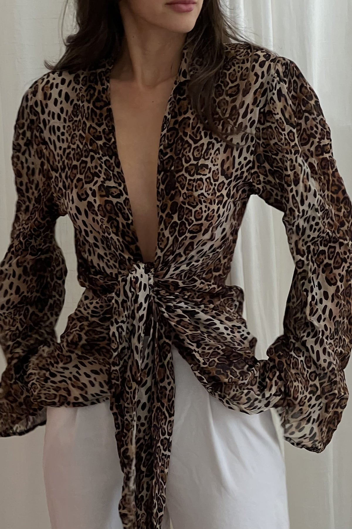 BLUSA CON ESTAMPADO DE LEOPARDO