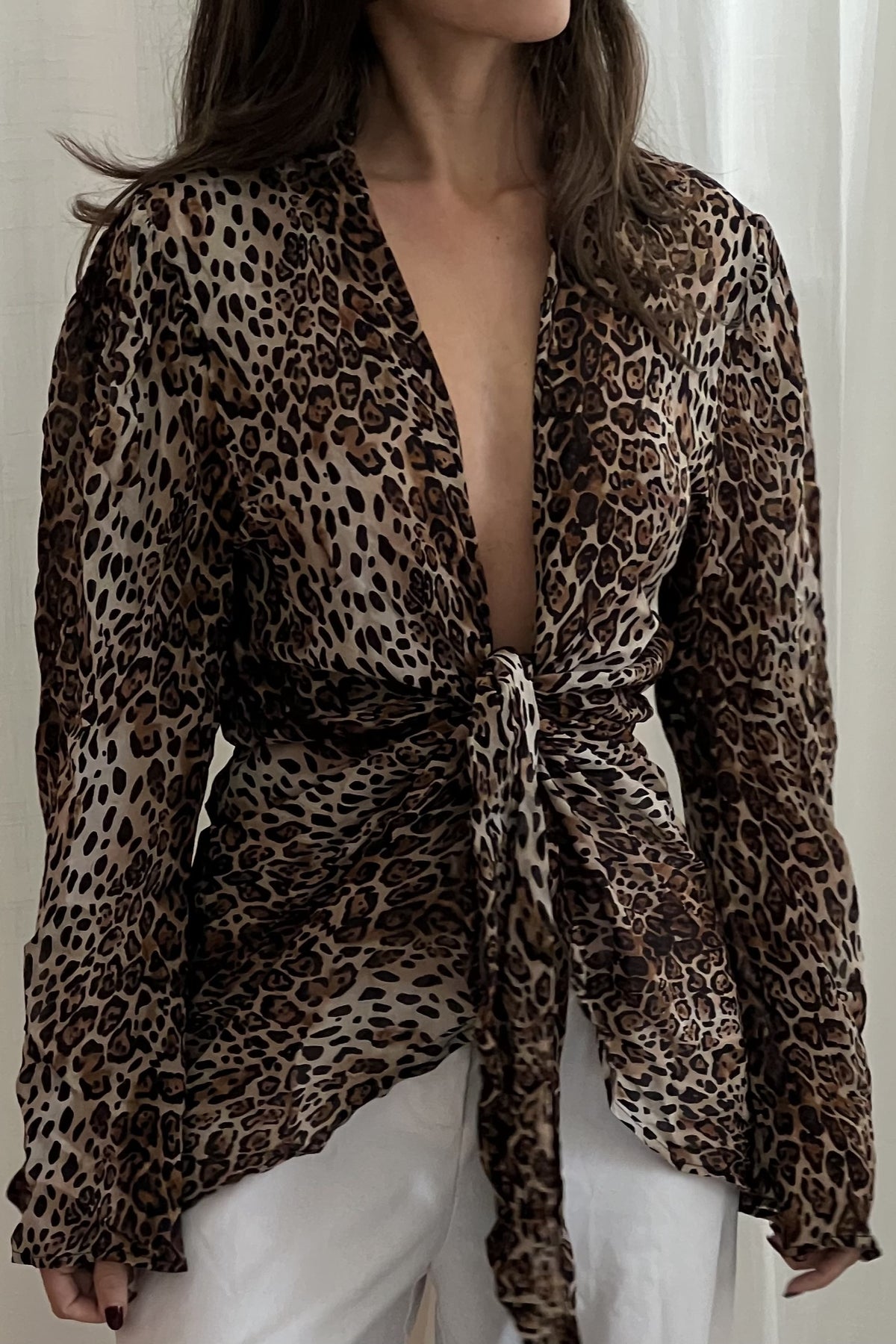 BLUSA CON ESTAMPADO DE LEOPARDO