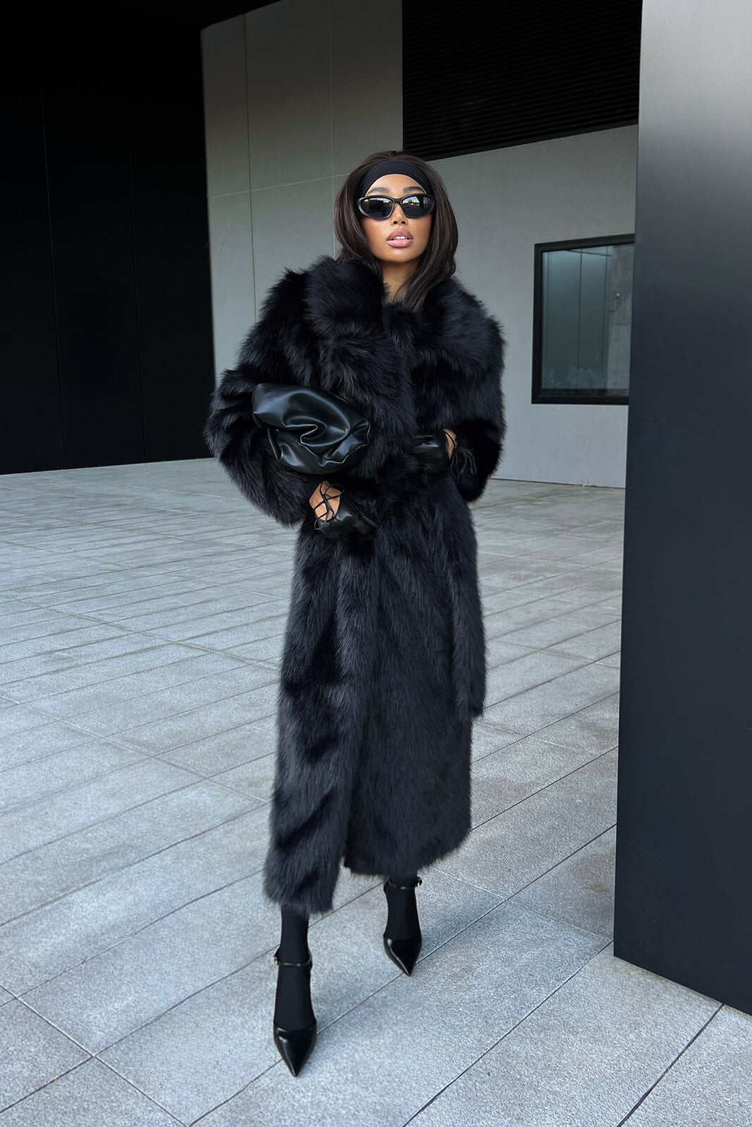 VESTITO LUNGO IN ECOPELLICCIA NERA