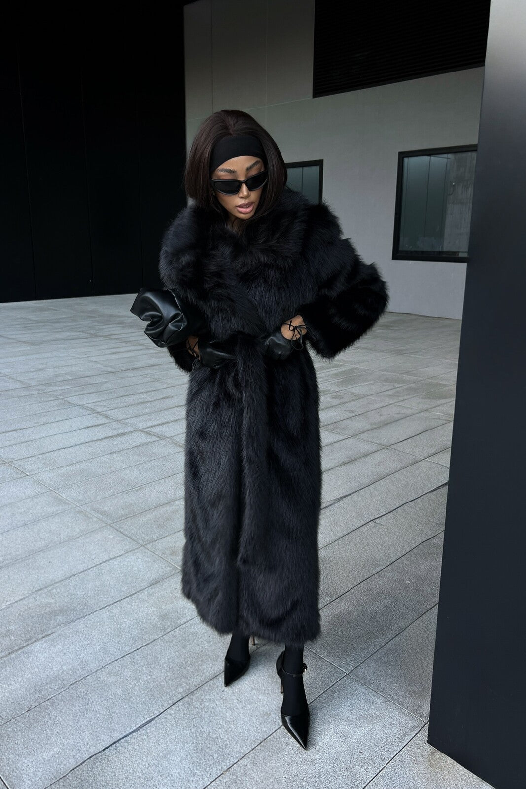 VESTITO LUNGO IN ECOPELLICCIA NERA