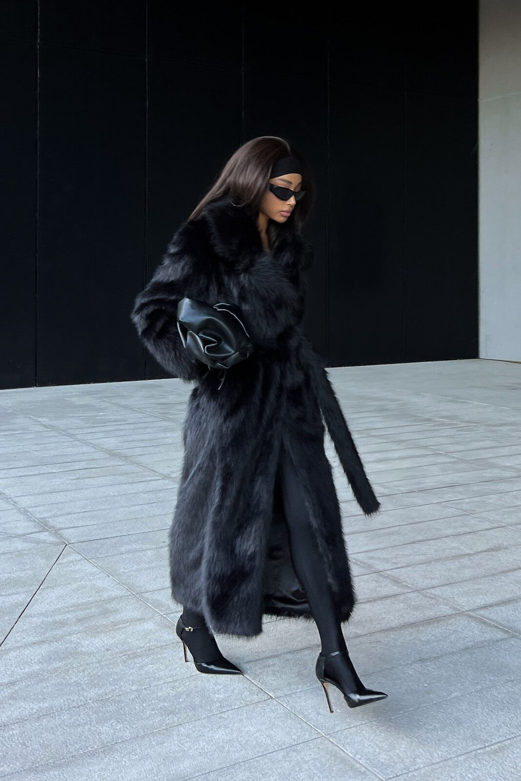 VESTITO LUNGO IN ECOPELLICCIA NERA