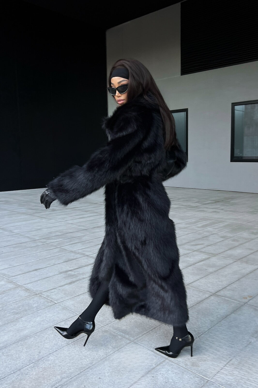 VESTITO LUNGO IN ECOPELLICCIA NERA