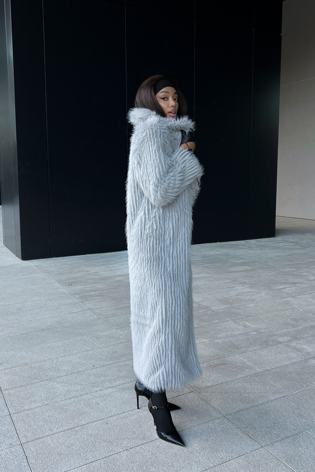 LIGHT GREY LONG FAUX FUR COAT