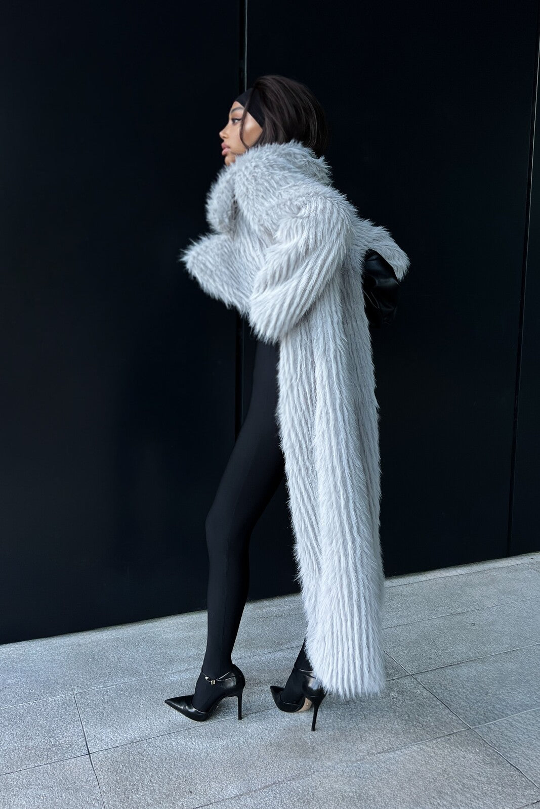 LIGHT GREY LONG FAUX FUR COAT