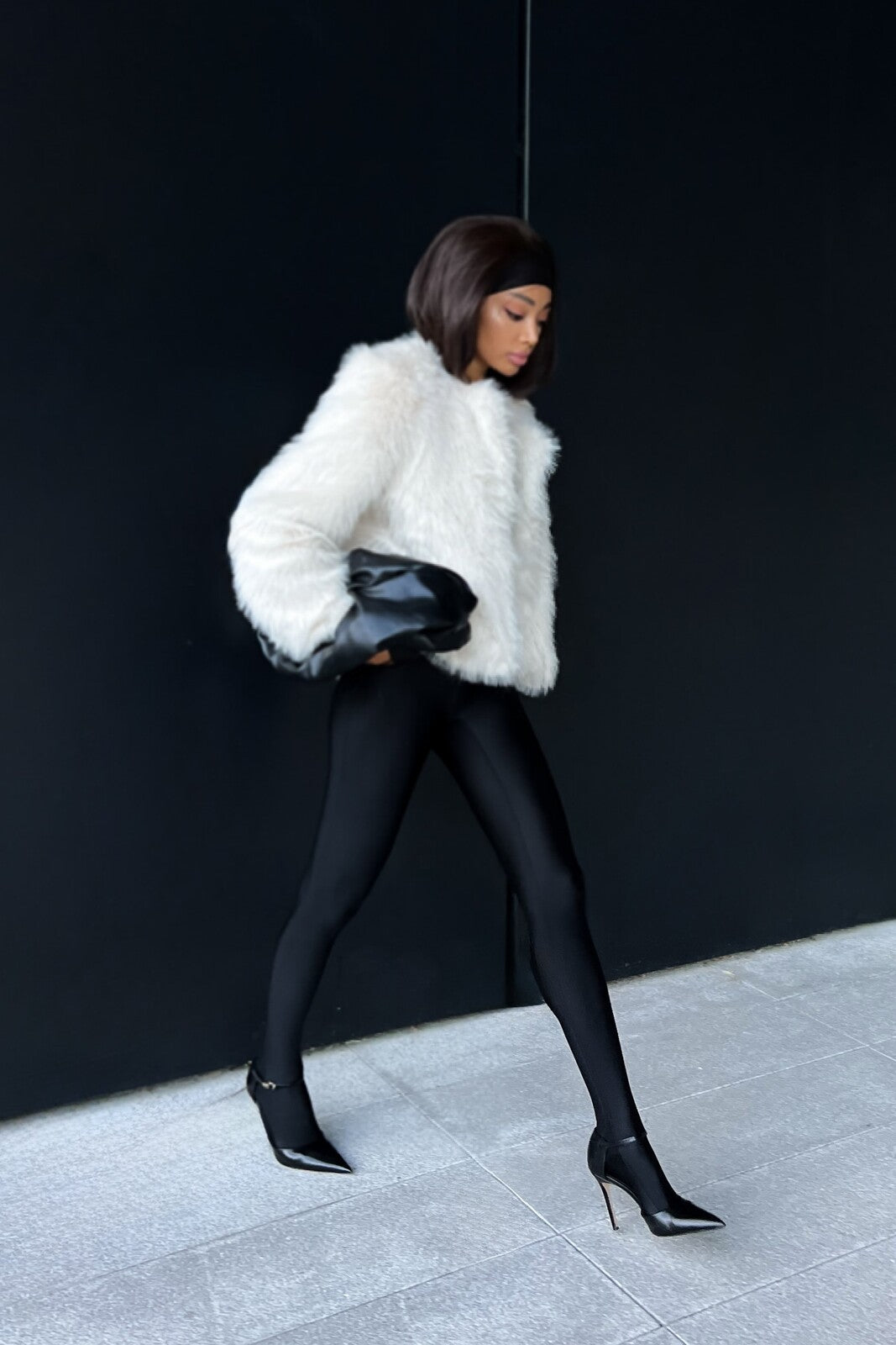 SHORT PEARL FAUX FUR COAT