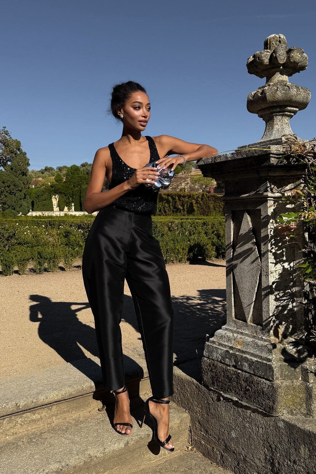 STRUCTURED BLACK BALLOON TROUSERS