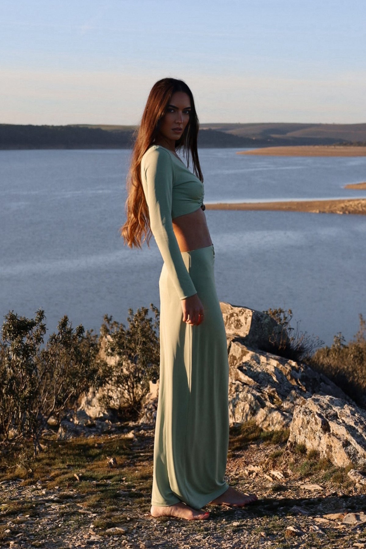 GREEN SKIRT WITH APPLIQUÉ