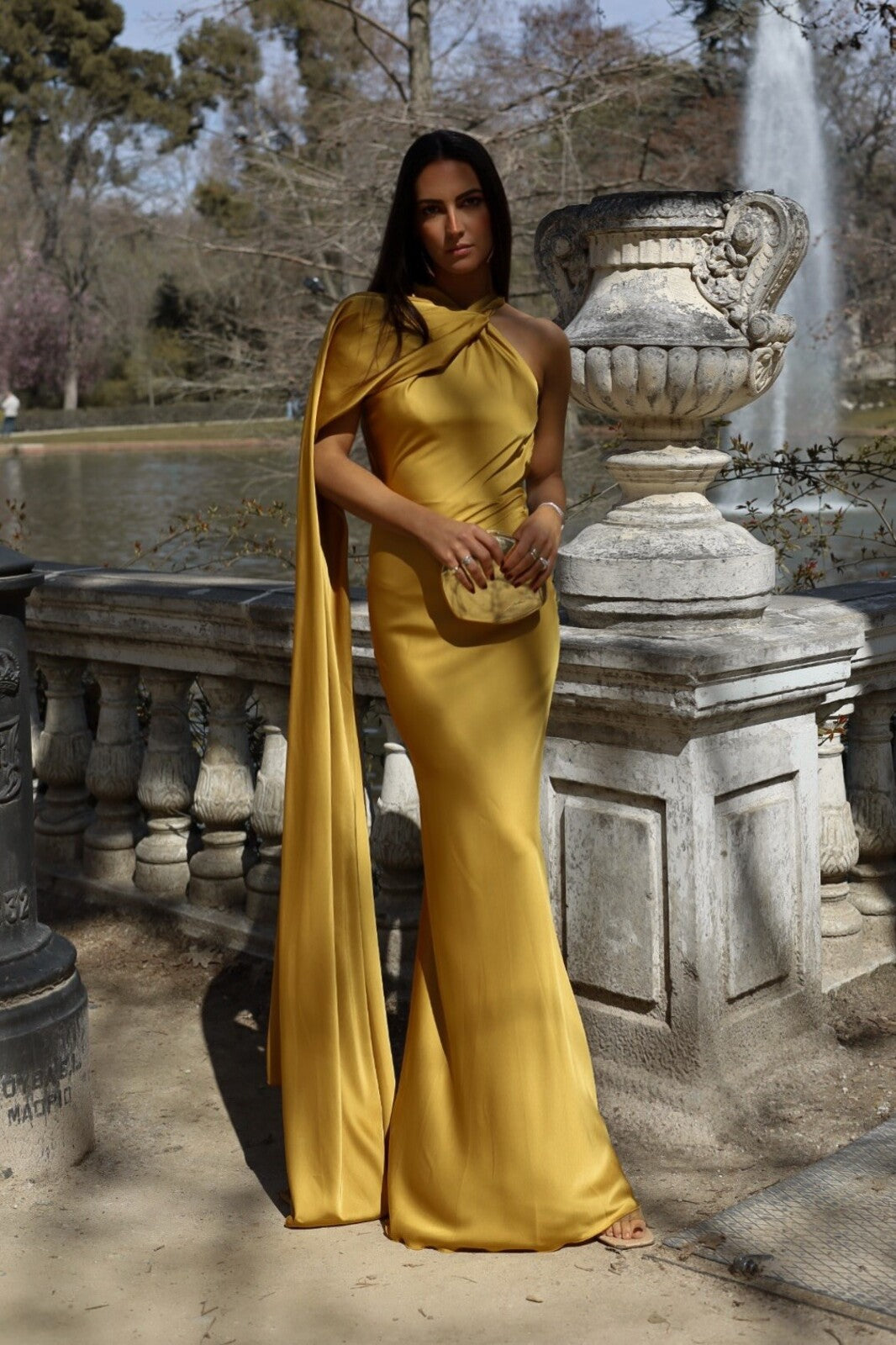 GOLDEN LONG DRESS WITH CAPE - KAO GOLDEN LONG DRESS WITH CAPE - KAO