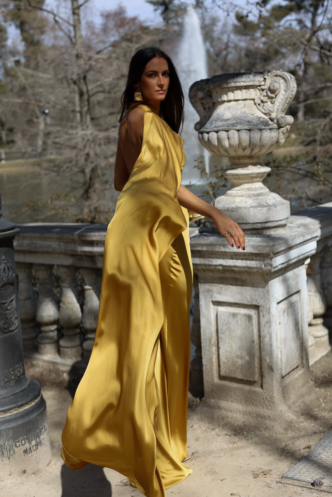 GOLDEN LONG DRESS WITH CAPE - KAO GOLDEN LONG DRESS WITH CAPE - KAO