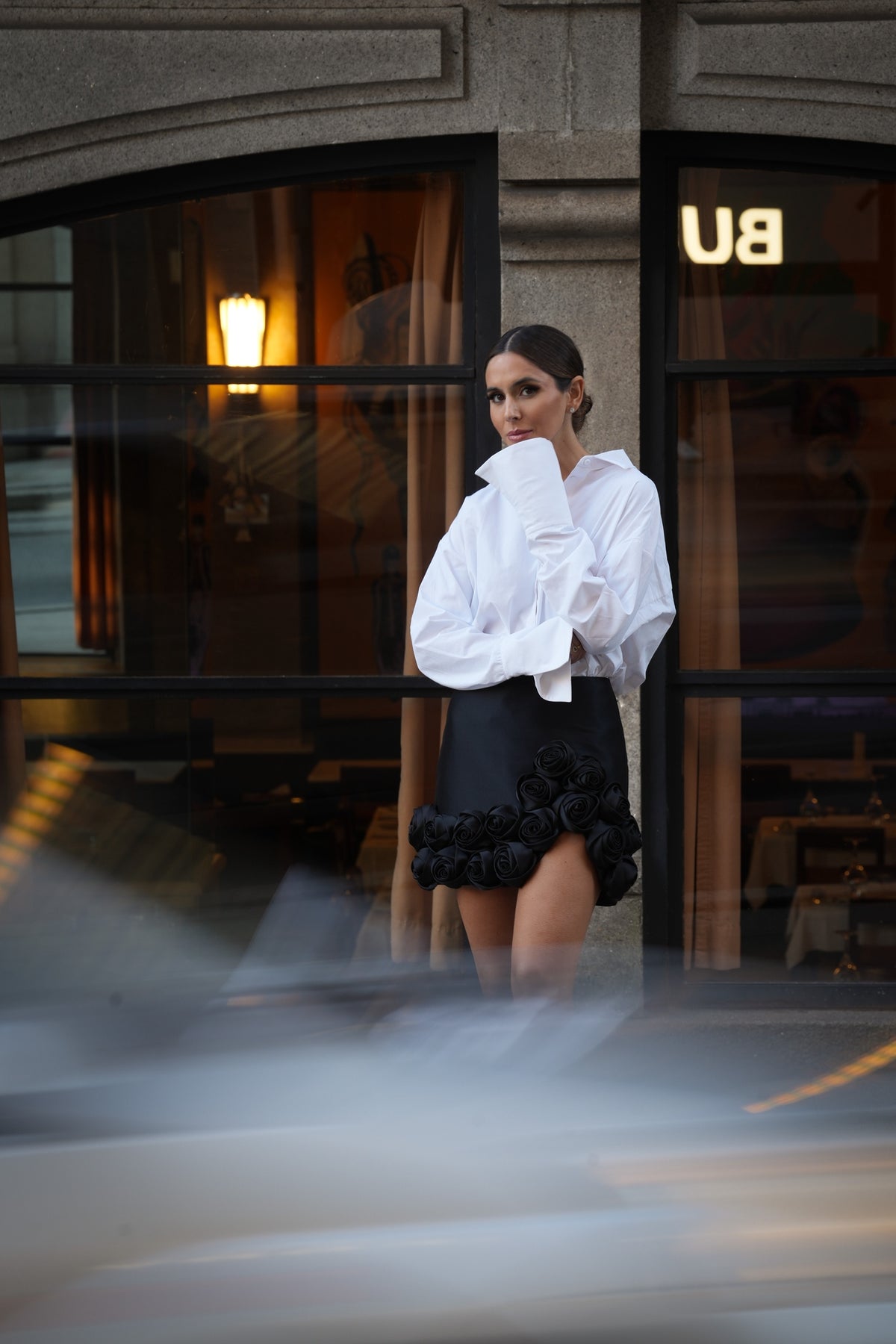 BLACK MINI SKIRT WITH FLOWERS