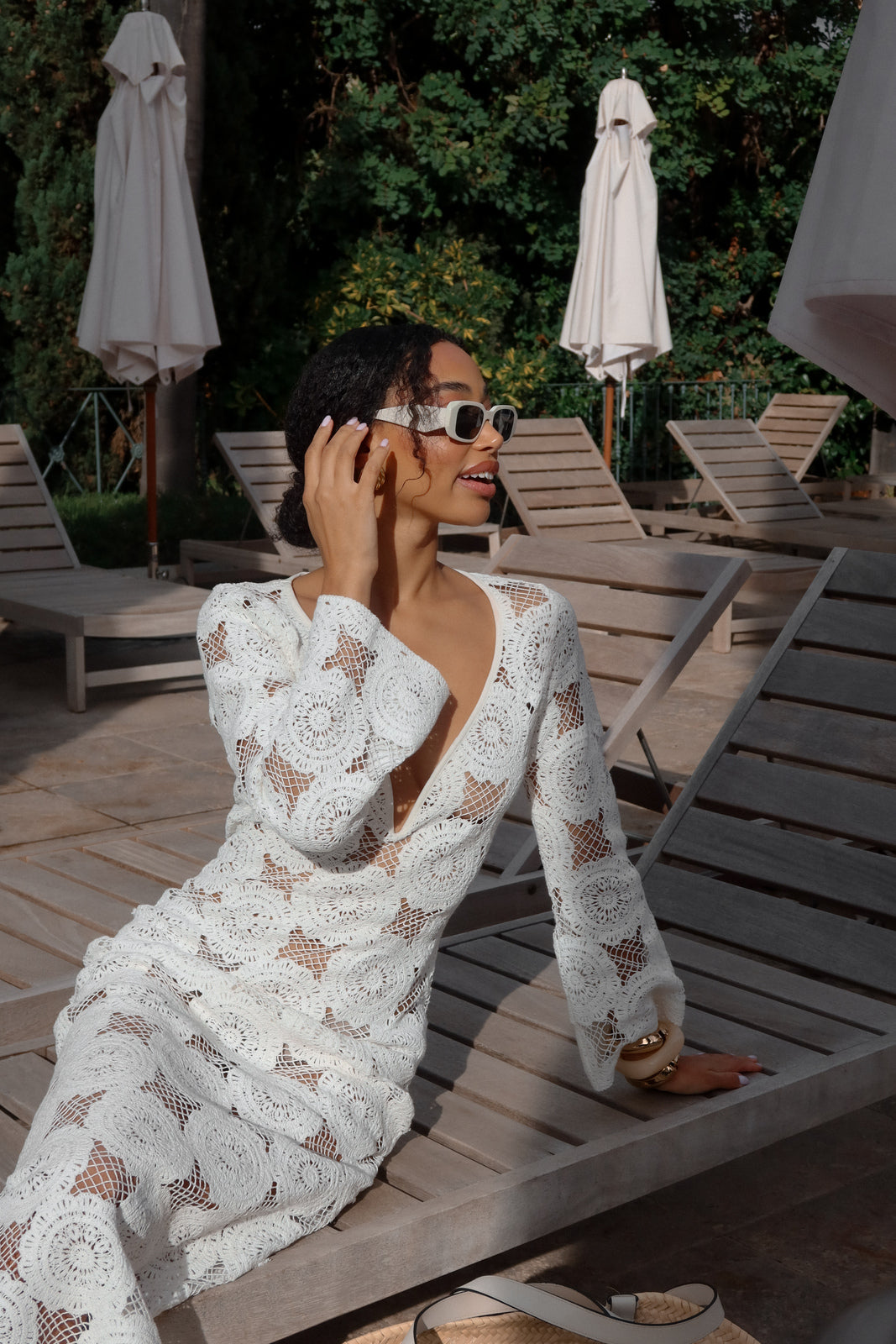 WHITE KNIT FLOWER DRESS - KAO WHITE KNIT FLOWER DRESS - KAO