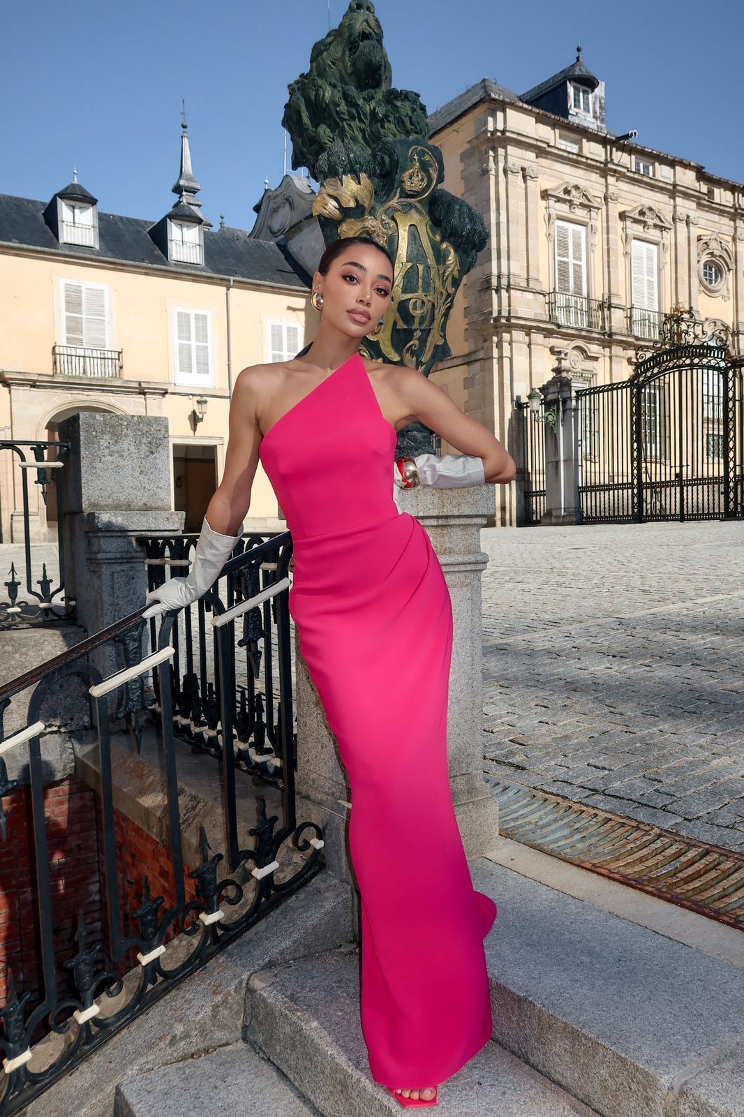 VESTIDO FÚCSIA ASSIMÉTRICO