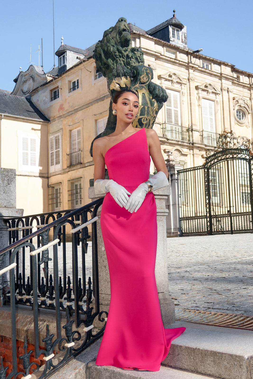 VESTIDO FÚCSIA ASSIMÉTRICO