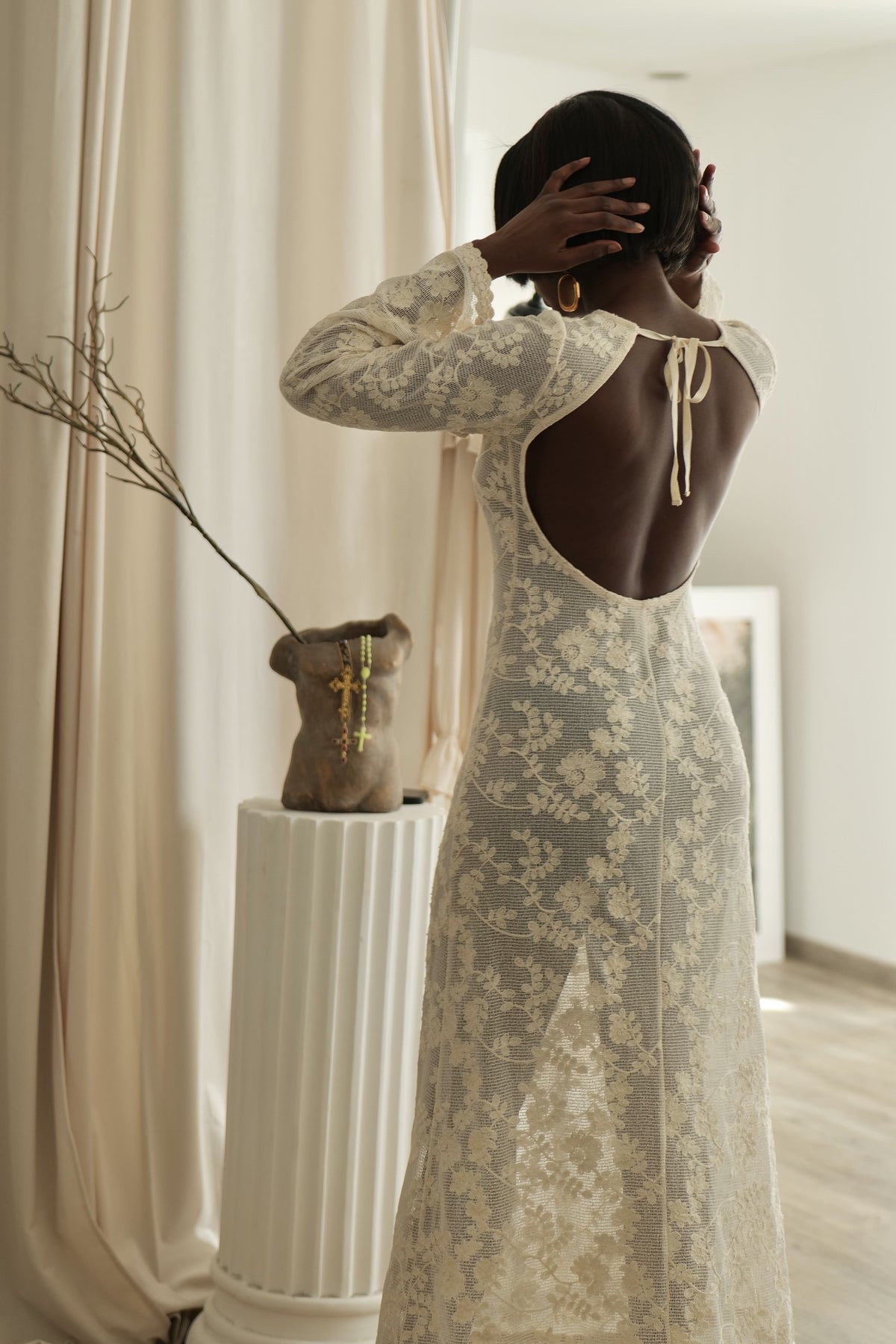 BEIGE LONG DRESS WITH FLORAL EMBROIDERY