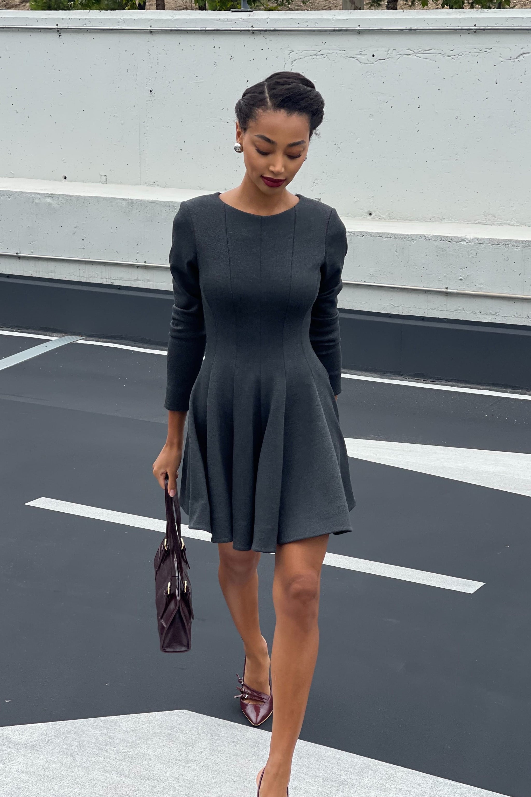 SHORT GRAY DRESS WITH LONG SLEEVES - KAO SHORT GRAY DRESS WITH LONG SLEEVES - KAO