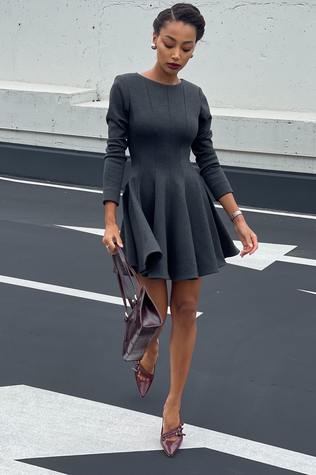 SHORT GRAY DRESS WITH LONG SLEEVES